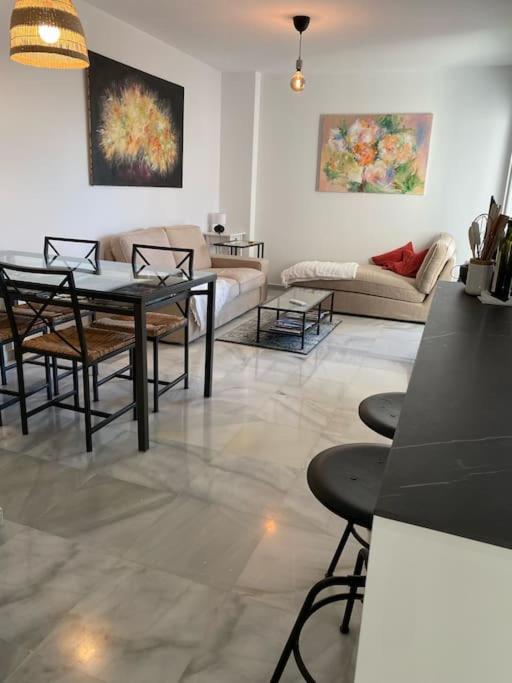 Piso Muy Moderno Para 4 Personas Y Una Cuna A 7 Min Caminando A La Playa, Con Aire, Balcon Con Vistas Y 2 Piscinas El Puerto de Santa María Exterior foto