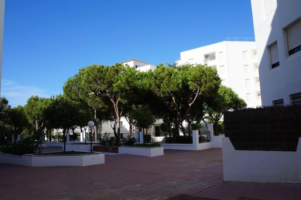 Piso Muy Moderno Para 4 Personas Y Una Cuna A 7 Min Caminando A La Playa, Con Aire, Balcon Con Vistas Y 2 Piscinas El Puerto de Santa María Exterior foto
