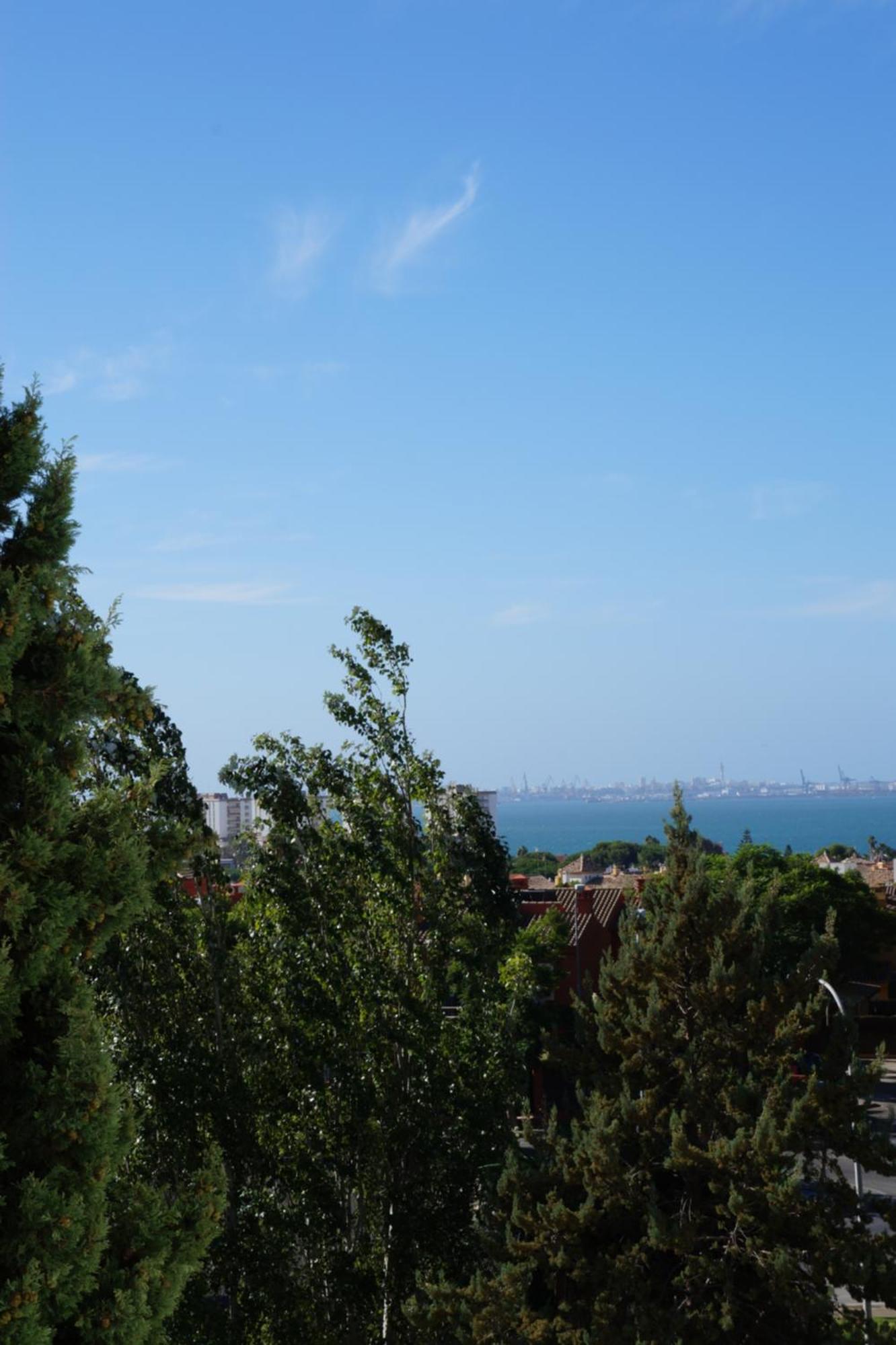 Piso Muy Moderno Para 4 Personas Y Una Cuna A 7 Min Caminando A La Playa, Con Aire, Balcon Con Vistas Y 2 Piscinas El Puerto de Santa María Exterior foto